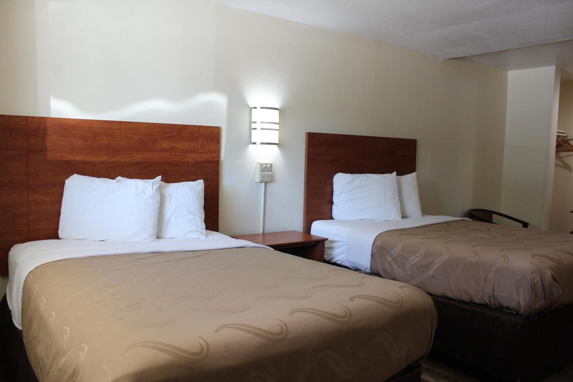 Evergreen Inn And R.V. Winnfield Extérieur photo